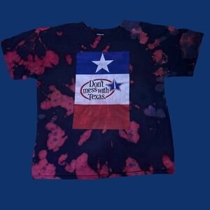 "Don't Mess With Texas" Red Reverse Tie Dye Tshirt